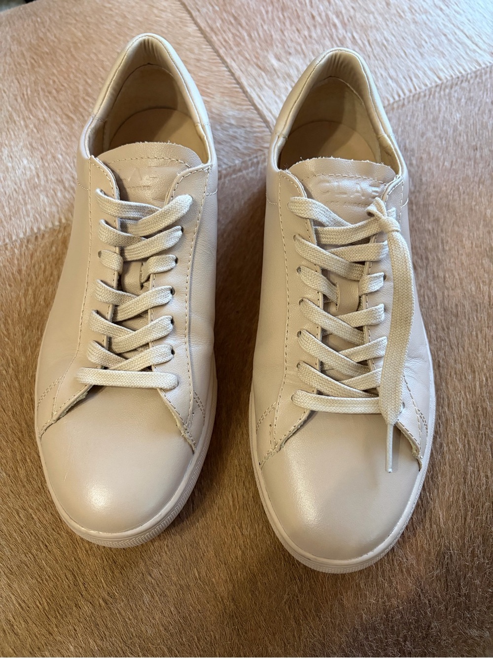 Clae Men's Cream Leather Low-Top Sneakers